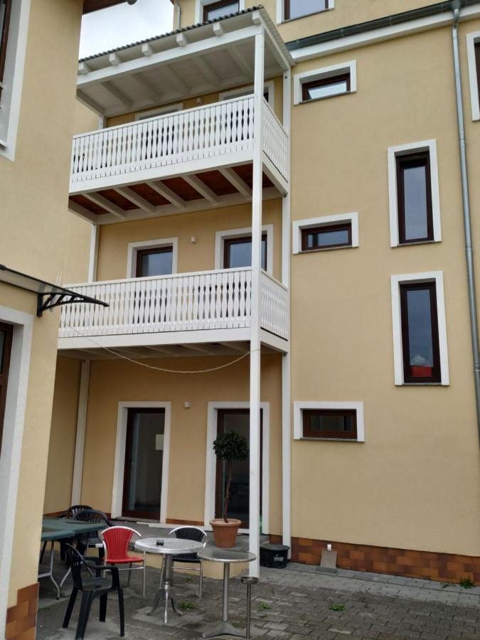 Апартаменты Mehrfamilien Haus Шкойдиц Экстерьер фото